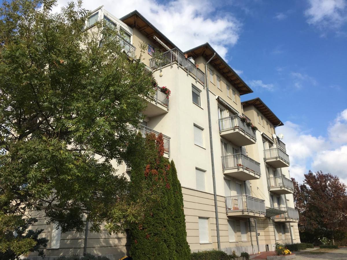 Egyuett A Csalad II Apartman By Bltn Siofok Exterior photo